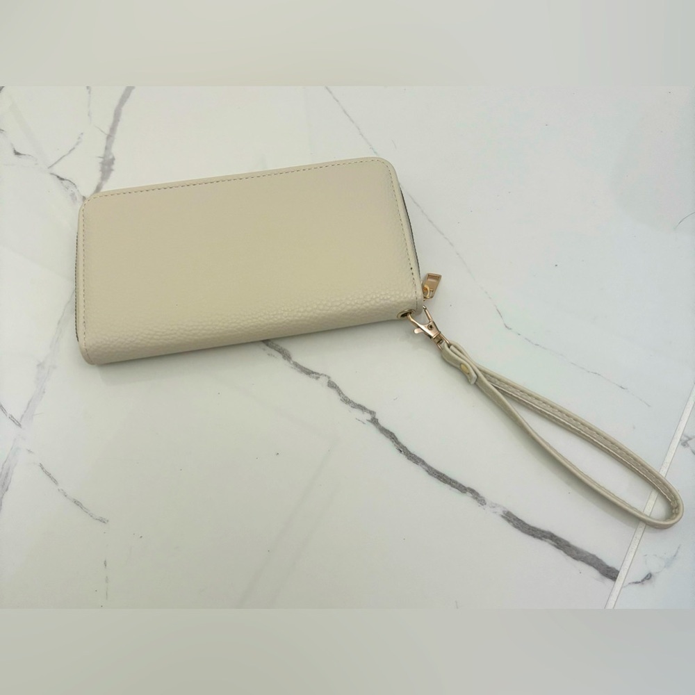 New Patent Leather Continental Zip Around Wallet Wristlet